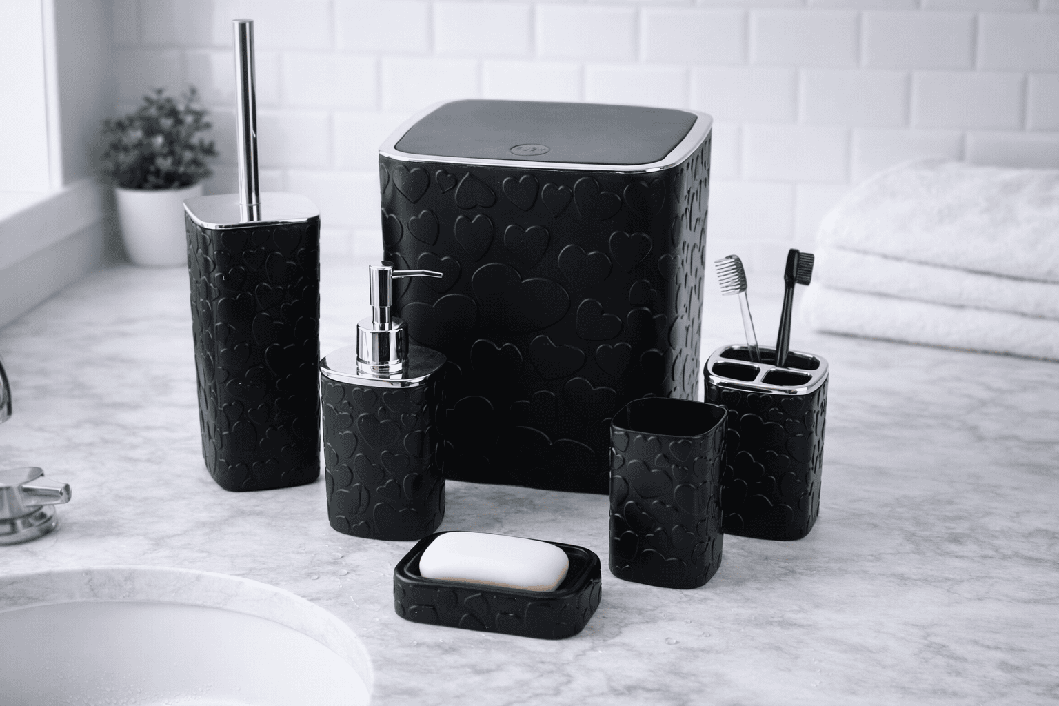 Love Textured 6-Piece Bathroom Accessories Set