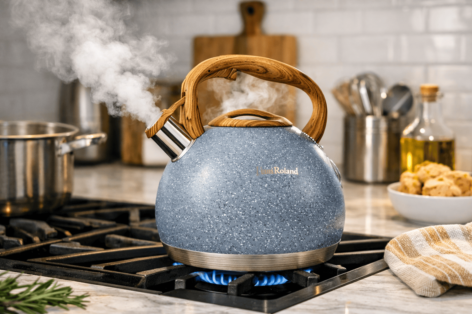 Haus roland 5.0 Liter stone finish coating and a heat-resistant wood-grain handle and knob. - Image 2